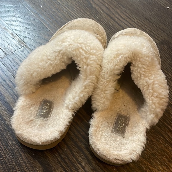 UGG slippers - Picture 5 of 6